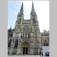 Bordeaux, Cathedrale, nord du transept , photo by Vinko Rajic on Wikipedia.jpg